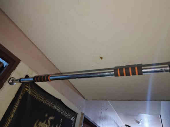 السلام عليكم للبيع شلع ب٦٠ زوج دمبلص ٣٠ كيلو و٣ مقوي اعصاب وبار عقلة ينضب بالحايط بدون بسامير يتحمل ١٥٠ كيلو كل هذني ب٦٠ . بس الدمبلاصات جاي يبيعونهن ب٨٠ مكاني بغداد مدينة الصدر شقق الحبيبية الرقم ***********
