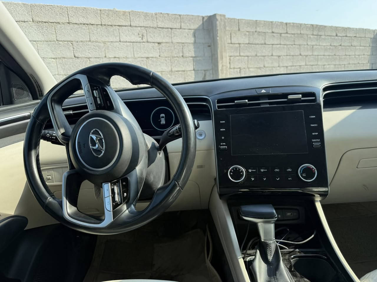 توسان 2024 خليجي بعدها بضمان الشركة
توسان 2024 خليجي بعدها بضمان الشركة 
محرك 2000
شاشة عداد ديجتل
3 وضعيات قيادة 
كراسي كهرباء 
بردات خلفية 
لدات نهارية امامي و خلفي 
السيارة بوضعية الشركة 
بعدها بضمان الشركة 
السيارة مكفولة من كلشي 
السيارة ماشية 39 الف 
السعر 228
***********
