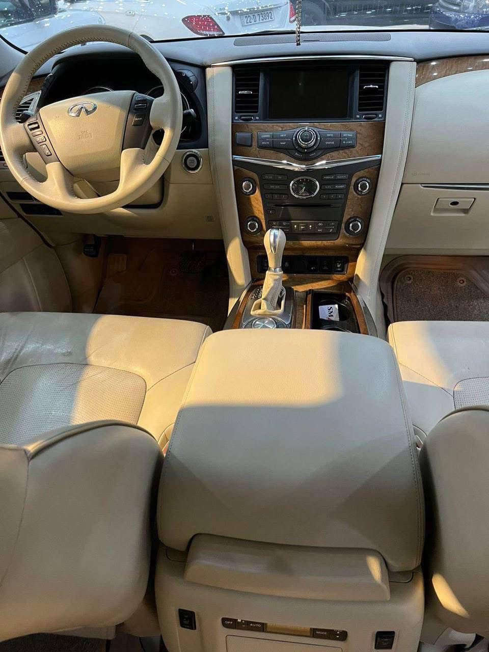 السلام عليكم للبيع او مراوس ***********
إنفنتي QX56 موديل2012 

محرك 8 سلندر (المرغوب)

فل مواصفات – أعلى فئة

المسافة المقطوعة: 65 ألف ميل

السيارة كفالة عام

كير ومكينة حدادية

كهربائيات كاملة بشرط

سيارة نظافة عالية جداً

المواصفات التفصيلية:

بصمة

فتحة سقف (سلايد)

كشنات جلد

كشن السائق والراكب كهرباء

تبريد وتدفئة كشنات

نظام صوتي

شاشات عدد 3

كاميرات 360 درجة

دبل إكسل 4X4

حساسات أمامية وخلفية

مرايا كهربائية + أوتو قابلة + ترحيب

تحكم ستيرن

صندوق كهربائي شفط

مانع انزلاق

مانع انحدار

7 ركاب

إضاءة LED وزينون عالي

لايتات كهربائية

داشبول ليزري

مراية داخلية عاكسة

منفذ 220 فولت

تبريد خلفي 

3 قطع تبريد مركزي

نظام قيادة

سترين كهربائي

نيكل كامل بلادي

جنوط بلاك حجم كبير

كشنات خزن

الإضافات:

أغراض الشركة والسبير كتلوك كاملة موجودة

موقع السيارة:

بابل (الحله) سعر 200 وبيها مجال

للاستفسار:

***********
