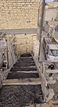 *********** السلام عليكم عملنا مستمر اي شخص محتاج صب رباط أو صب البيت من الداخل
يرسلني كادر كامل من خباطه وعمال شغل نظيف ومرتب وتساب موجود ***********
