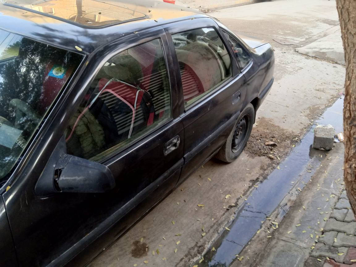 سيارة كاملة بطاقة بانزين و هزة و رقم انكليزي بدون اي نقص سعر 40 وبيها مجال قليل 
الاتصال على هذا رقم *********** كركوك, العراق
