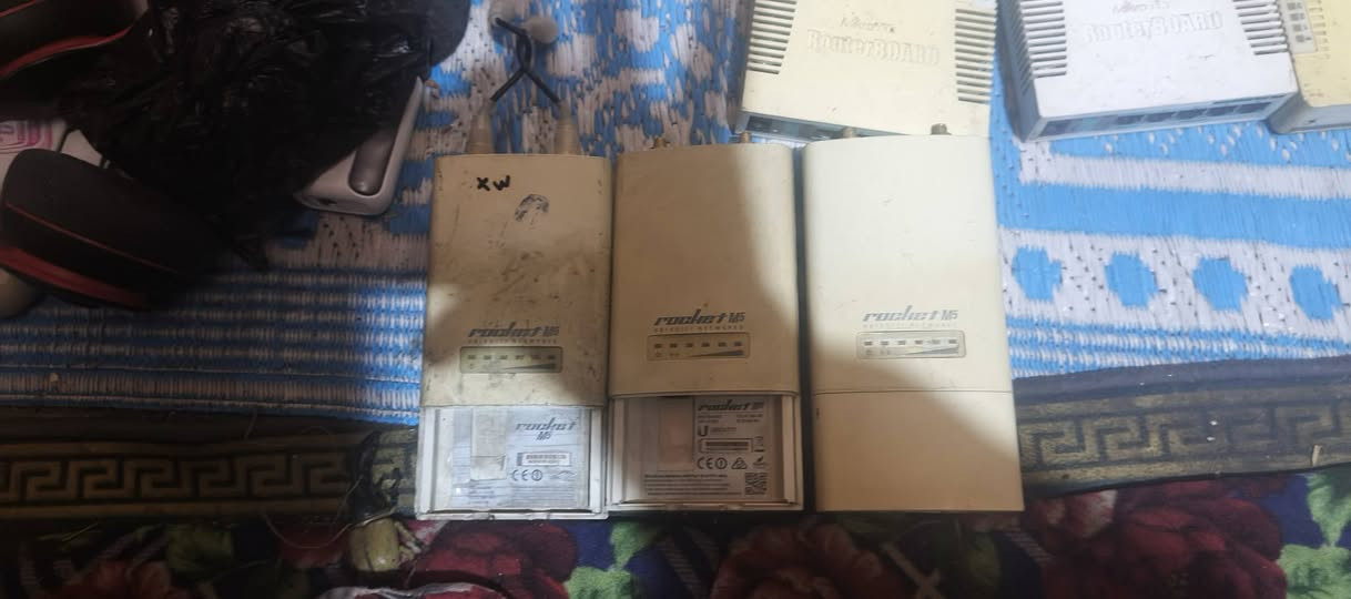 روتر بورد 951 عدد ٥ 
روتر بورد 751 عدد ٣
روكت xw عدد ٨
Lhg5 عدد ٣ 
ارنب عدد ٤ 
3011 عدد ٢ 
٢٠١١ عدد ٢
سكاتر 120 عدد ٣ 
سكتر مني عدد ١ 
سكتر ٩٠ واحد
بور بوردج مدمج 912 عدد ٢
QRT عدد واحد
عنوان بغداد توصيل موجود ***********
