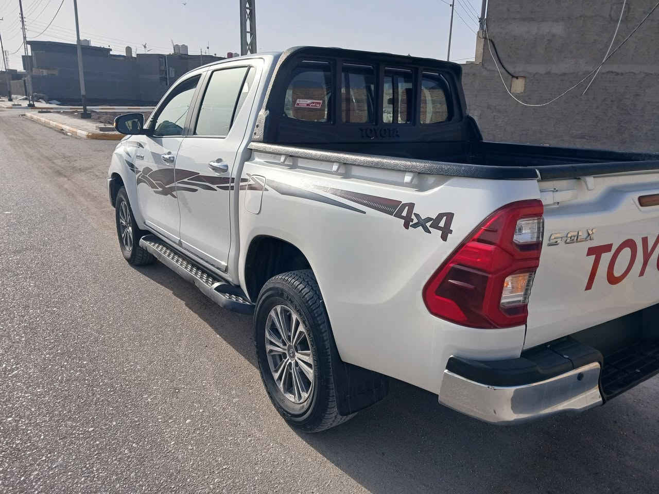 سلام عليكم.
للبيع 2022 اسعودي سياره بصمه كير عادي ماشيه 100 عنوان سماوه السعر 255 وبي مجال ..***********
