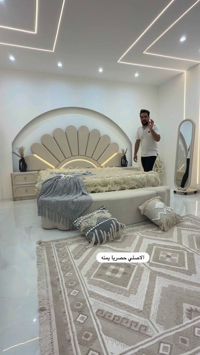 🔥 وصل الموديل اللي يستاهل الانتظار 🔥

👑 موديل شمس الأصلي 👑

مو مجرد غرفة نوم… قطعة فخامة تخلي غرفتك بمستوى ثاني من الأناقة ✨

💎 المواصفات:

✅ 10 قطع أصلية
✅ لا نتعامل بالتقليد نهائياً
✅ ظهر بلوك بالكامل
✅ برغي وجوي حديد
✅ سكك ثلاثية قوية
✅ كنتور رفوف متعددة مع مجرات
✅ ميز مرايا ضخم 130×180
✅ سرير مخزن جك 200×180
✅ دوشمة خاولي فاخرة
✅ جام شفاف ضد الكسر
✅ إنارة داخل الكنتور
✅ إنارة بتاج السرير
✅ إنارة بميز المرايا

📏 قياس الكنتور 340 سم
📏 ارتفاع تاج السرير 165 سم

✨ تفاصيل فخمة وقياسات ضخمة تخلي الموديل من أجمل موديلات الموسم

💰 السعر:
🔥 مليون و875 ألف فقط 🔥

📩 راسلنا الآن للحجز او الاتصال على الرقم ***********

🚚 توصيل وتركيب متوفر داخل بغداد مجاناً ولجميع المحافظات بسعر مناسب

🛑 الكمية محدودة والحجز بأسبقية التواصل #غرف_نوم #3 #غرف #اثاث #ديكور
