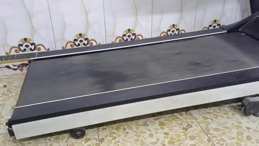 السلام عليكم جهاز جري للبيع ب200 مكاني بغداد 
واتساب ***********
