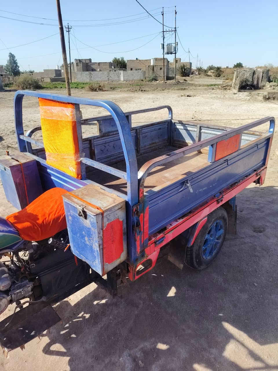 السلام عليكم
للبيع جمره 18 أوراق اصولي محرك مفتوح
السعر 1200 وبيها مجال ***********
