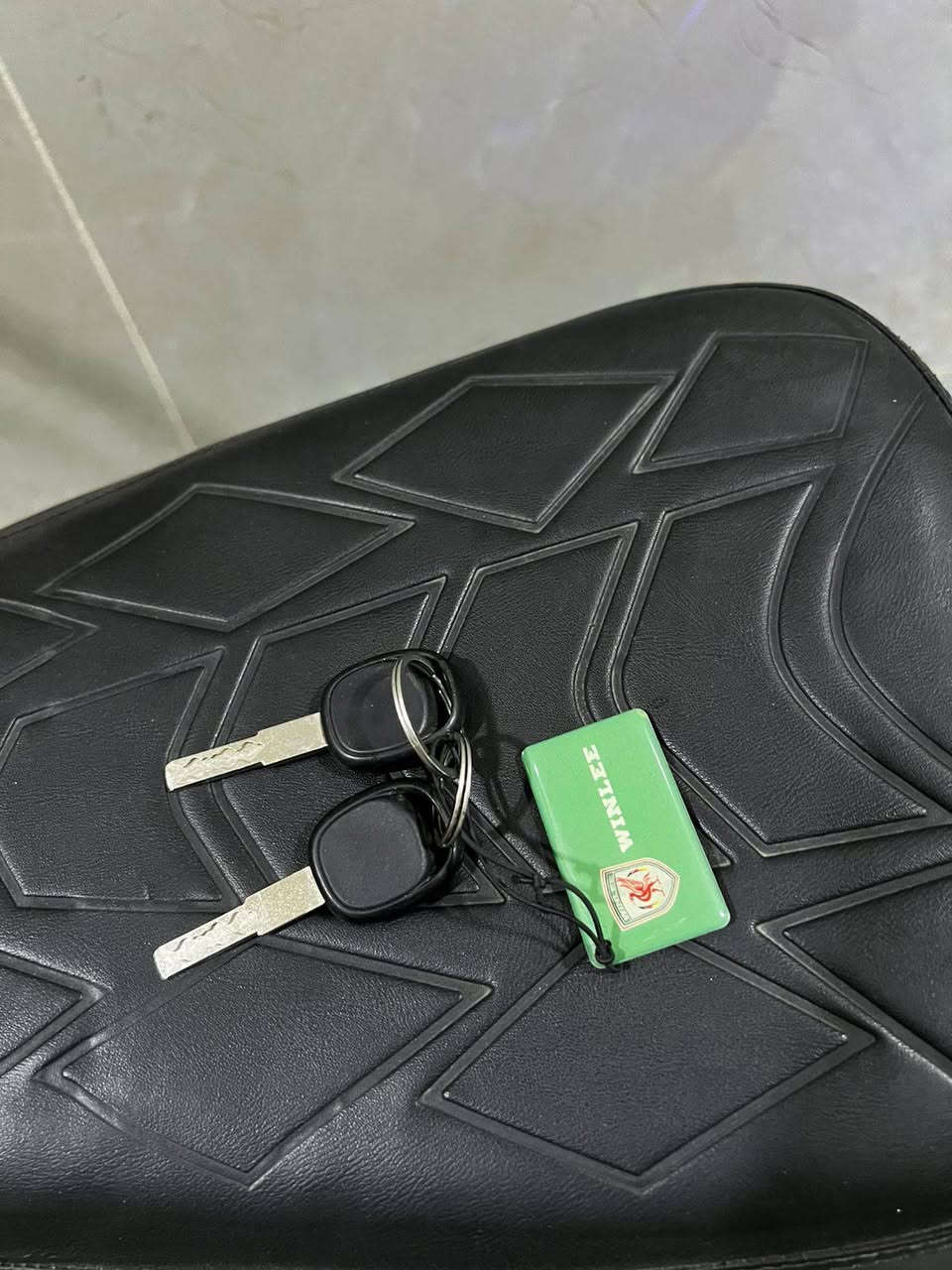 دراجه R9 موديل 26 استخدام شي قليل 5 بطاريات كبار تشغيل كرت 4 سرع سرعته 110 بريكات هيدروليك اشاير دبل استان لايت عالي ناصي نشرات جانبيه اي نقص مابيها سعر 380 بيهه مجال مكاني بغداد ابو غريب قرب السوك ***********
