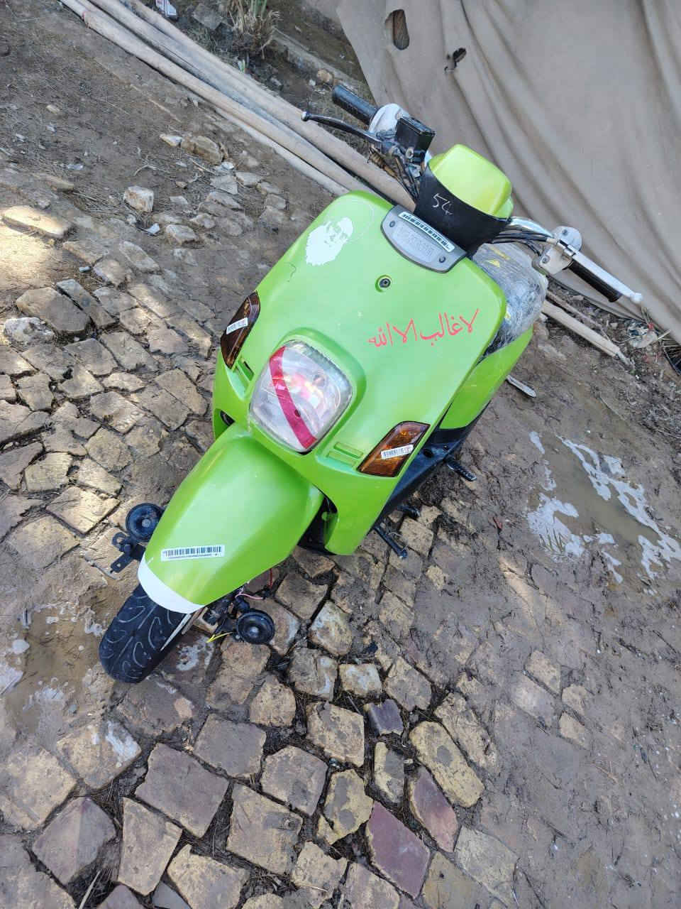 السلام عليكم ماكس بوليس للبيع دراجه نضيفه كلش سلف شغال هندر كرهبايت شغاله هورن  لايت زنون صارنصه رياضي دراجه حلوه ونضيفه مفتوحه مره وحده مكان الدراجه الديوانية قضاءالحمزه الشرقي ***********
