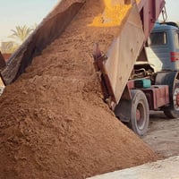 للبيع رمل السعر90مقسول حمل فول واصل شرط الرمل نتصل07873926762