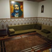 بيت للبيع • قرب المستوصف الجنوبي • ١ غرفة