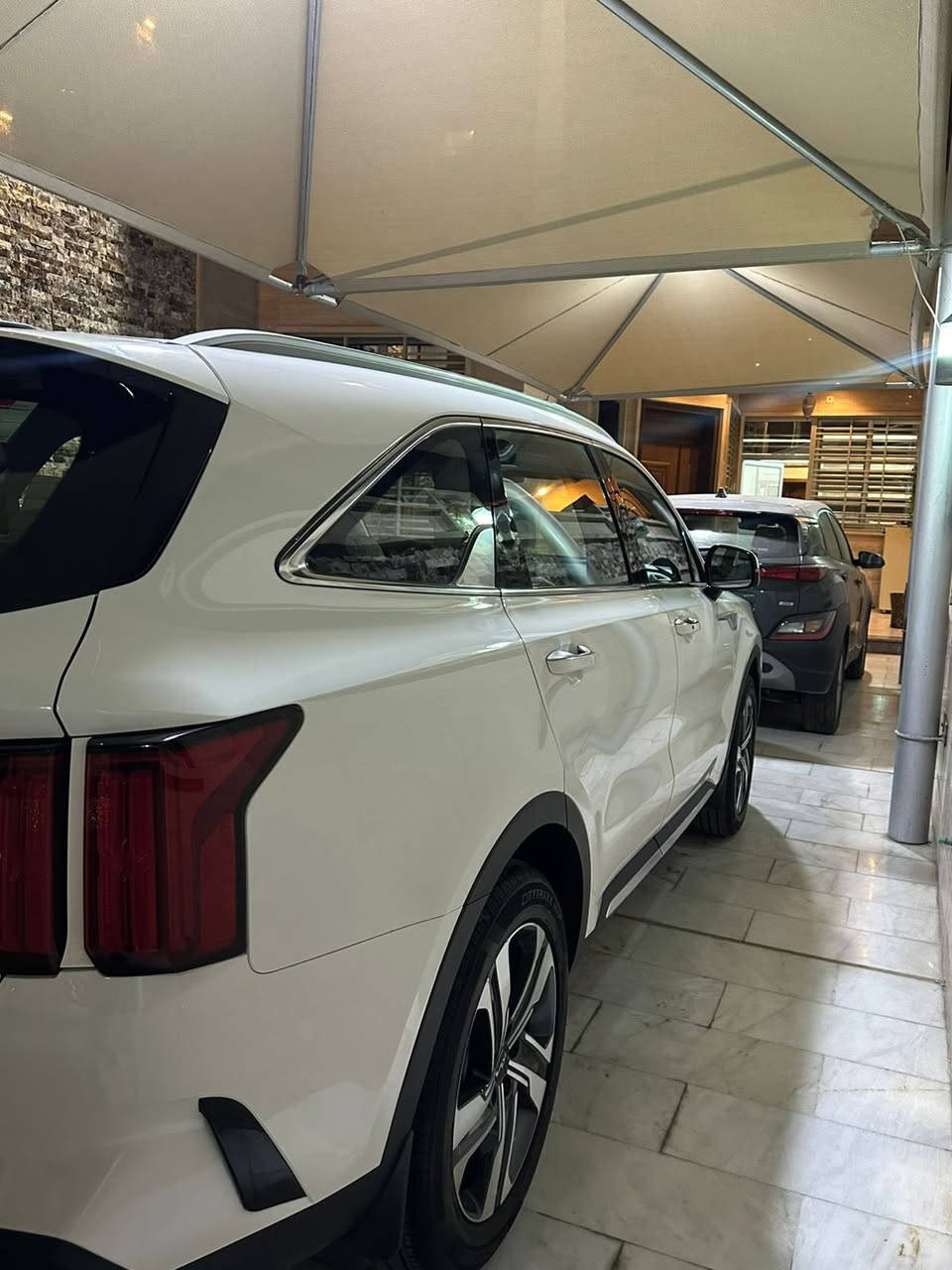 للبيع فقط سورنتو 2022 خليجي
محرك 6 سلندر 3500
كشنات كهرباء 
كير ماوس 
حساس امامي خلفي 
جنطه كهرباء 
مري شفط 
7 راكب 
ويل 20 
ماشيه 41 الف كيلو 
رقم بغداد باسمي 
بيهه 4 قطع بارد 
السياره كامله مابيهه اي نقص 
مكفوله كير و محرك 
السعر : 26000$
بغداد - 
***********
