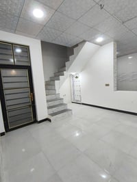 100متر بالخط الاول وقريبه للشارع العام بسعر 44 وبيه مجال العنوان مقابي...