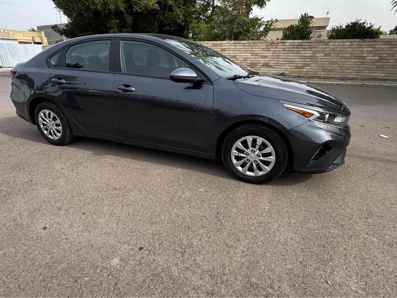 كيا فورتي 2024 رقم بغداد بدون حادث صبغ دعاميه اماميه فقط ماشيه 22 الف ميل شاشه كاميرا راادار 
السعر 157 وبيها مجال مكاني السيديه 
للاستفسار *********** بغداد, العراق
