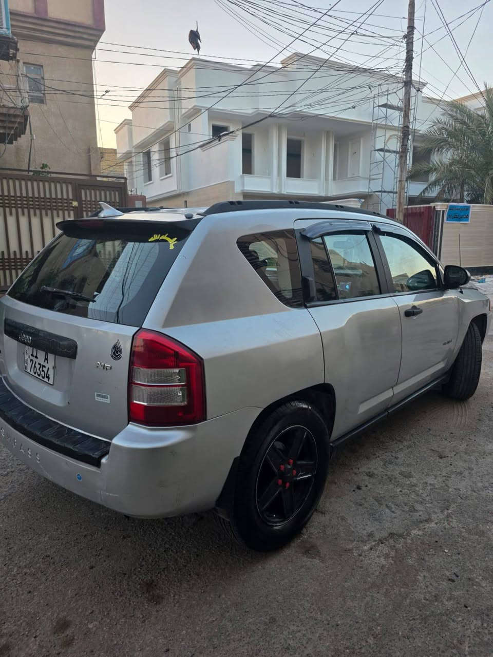 السلام عليكم 🚗سياره جيب 2007 فول كير ومكينه مامفتوحات تبريد ❄ بس بيه قطعتين جامل وباب وسيار ماشاءالله نضيفه بيع او مراوس  السعر 73ورقه وبيه مأجال للطيبين والشريي يتصل على هاذه الرقم  ***********
