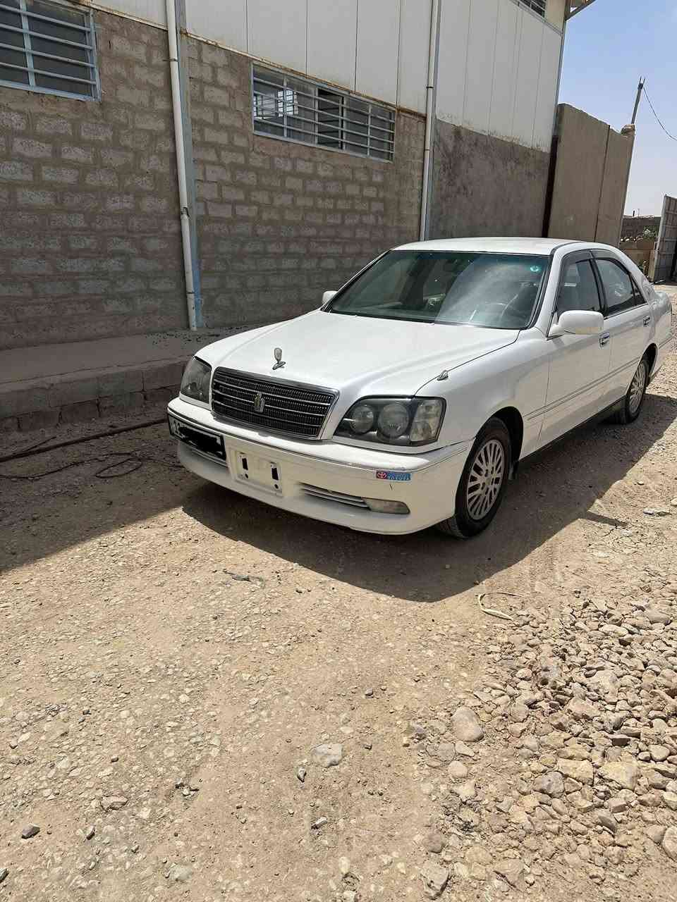 سلام عليكم ملكه كراون  رقم بغداد انكليزي  باسمي شرط لمداور سياره كصتين السنويه ل2030 سياره اربع دكم تبريد قطعتين وثلاجه التبريد شغال ثلج  ستيرن كهرباء ورابع كشنات كهرباء عداد الكتروني  طخم تاير جوه صدر جديد  صارله شهر مكينه ديفور جبير شرط متنقص شاصي 75 سعره 102وبيه مجال 
***********
