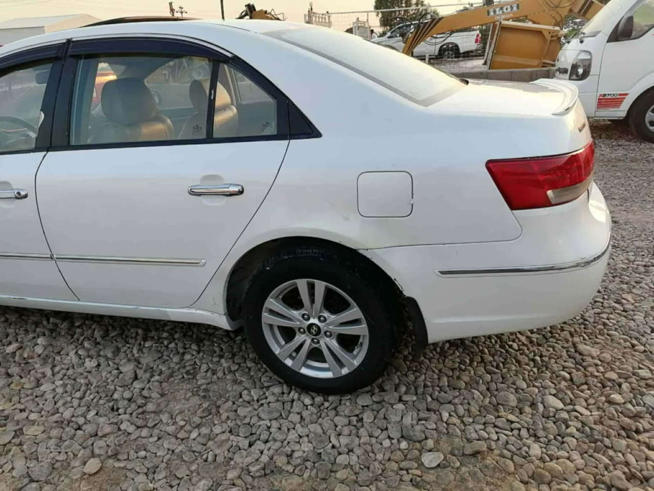 تحية طيبه
للبيع سوناتا 2010 خليجي 
مصبوغه حزام بدون دواخل 
مكينه 240
كير مكينه حداديه تخم تاير تبريد 
رقم واسط وتحويل ثاني يوم

العنوان :. واسط الزبيدية
للاستفسار :.

***********
