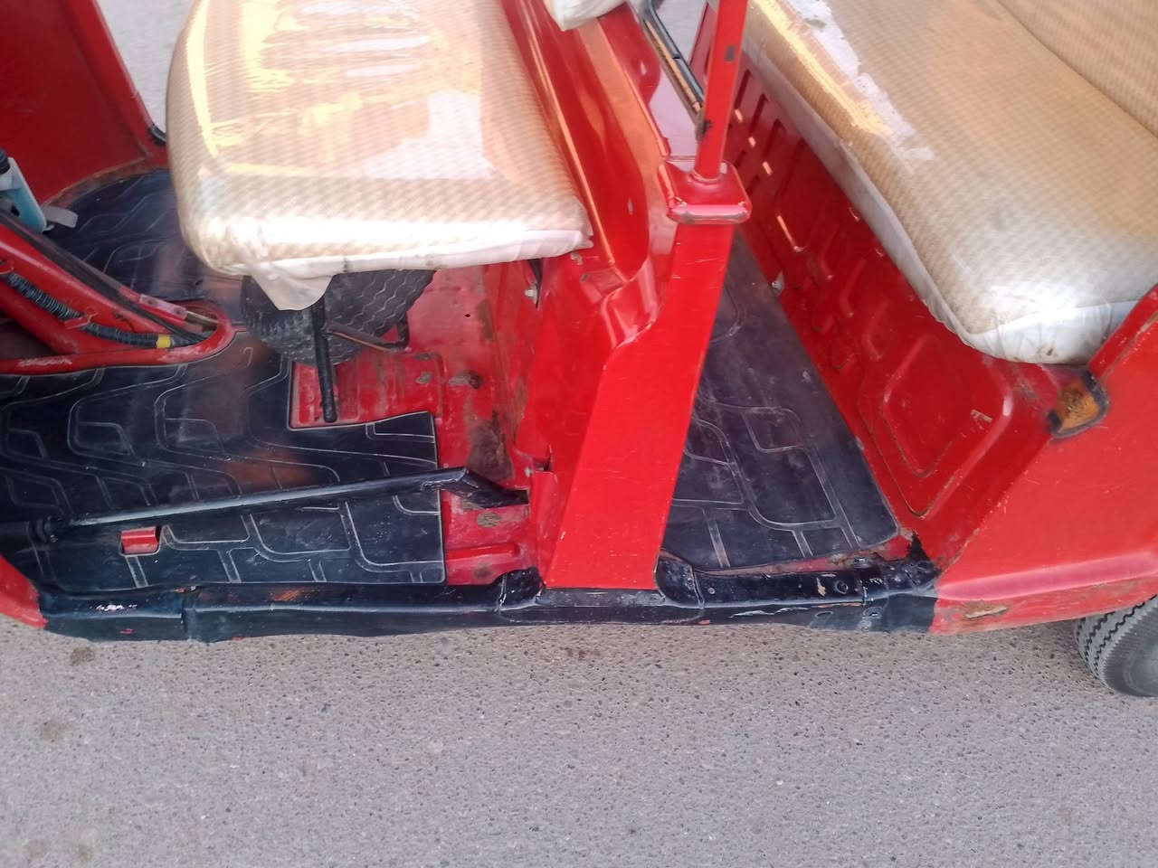 تكتك تي في اس  رقم بغداد باسمي  مكينه مكفوله  موديل 18 ب4  مكاني دوره ***********
