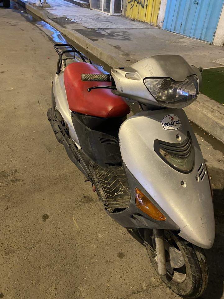 سلام عليكم
دراجه فكستار سازوكي للبيع 
دراجه كامله مكمله من النقص فقط صفحه من الكفرات الجانبيه من صفحه الصالنصه مثل ما موضحه بل صوره ويده البريك الخلفي وأكفلك المحرك الدراجه خير من الله نكره سلف شغل واطلع السعر 350,000 وبيها مجال قليل حك الجيه مكاني بغداد الاعضميه . هـ ***********
