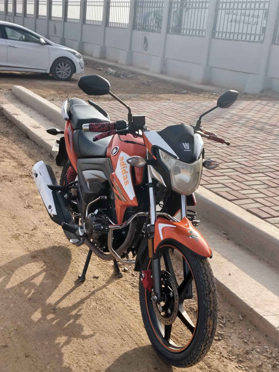 هاوجي للبيع موديل 2023 مسجل مكفول من كلشي تخم تاير جديد سعر 16ونص وبيه مجال ***********
مكان الرمادي
