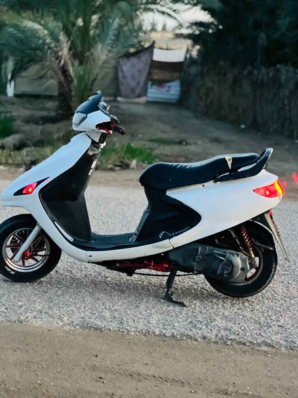 سلام عليكم
دراجه فراشه مامفتوحه 
مكينه ماكس
مزوده
ويل رياضي
شيال رياضي 
يدات رياضي 
دراجه جاهزه مانقصه اي شي السعر 550
الاتصال ع الرقم
***********
