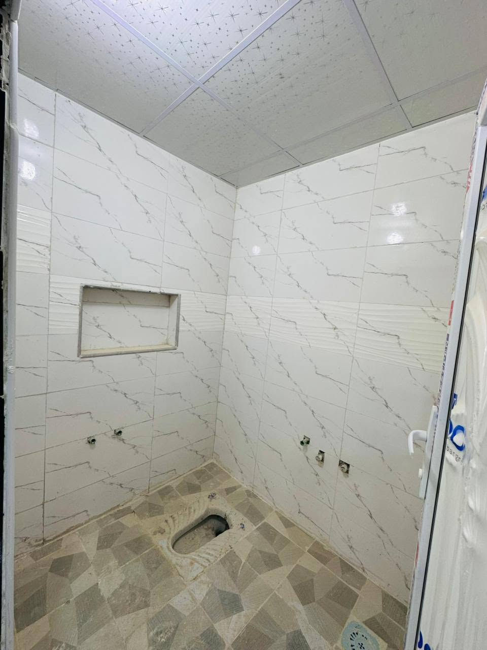 دار للبيع  🏡
ألمساحه 80 متر 
 #طابو_زراعي_سند_٢٥_أقرار_محكمه
#مشمول_بل_تطويب

بسعر 30 مليون #مع_المجال

غرفه/صاله/مطبخ/صحيات 2/استقبال/كراج /مكشوفه 
الخدمات🏡
ماء/كهرباء/سوق/مدارس/تبليط/انترنت ضوئي  /السطوح مزفته 
ابواب كامله تسكام /ابواب صحيات pps اصليه 

الموقع 🏡 ألنجف/شارع الصب عمود 317
للتواصل 📞***********
