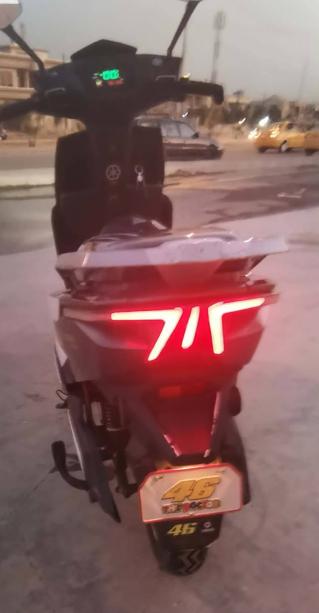 سلام عليكم
ماطور شحن للبيع سكنس 
كلشي شغال مابي اي نقص 
بطاريات كلهم جدد وبيهم وصل 
بي R لايت عالي ناصي + مثبت سرعه 
3 سرعات يقرة 60 حقيقي 
السعر 500 وبي مجال بسيط 
للاستفسار خاص او 
*********** بي واتساب
