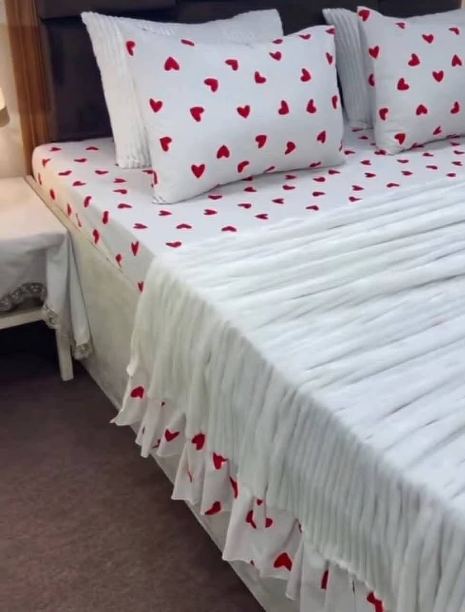 فرشات عيد الحب توفرت 😍😍😍
جميع الموديلات تنفذ حسب الطلب
متوفر توصيل لكل محافضات العراق


**إذا كنت صاحب هذا الإعلان وتريد حذفه لأي سبب، رجاءا أرسل رسالة إلى الدعم الفني**