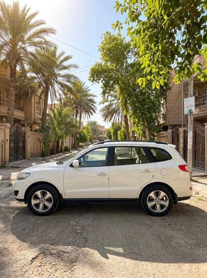 السلام عليكم
سنتافي للبيع خليجيه
ماشيه88616الف حقيقي
فول مواصفات
فتحه
بصمه
ومري شفط
سبعه راكب
3 قطع تبريد
كأمره
محركها 4 سلندر
الكشنات كهربائي
للتواصل واتساب او عالرصيد 
***********
