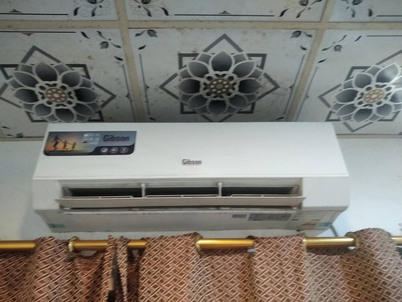 سبلت زائد بلازمه للبيع مكاني القبله قرب الوكيله ام فؤاد سعر 500 رقم ***********
