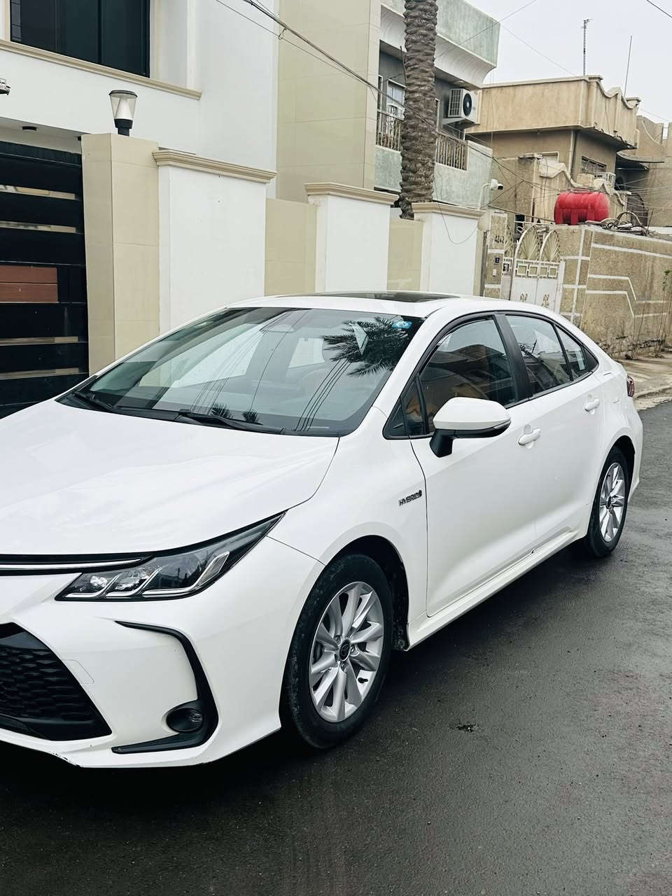 السلام عليكم 
للبيع كورلا موديل ٢٤ خليجيه مكفوله من الصبغ والبارد والتبديل وموجود السونار بالمنشور 
رقم بغداد باسمي 
فول مواصفات 
السعر ١٥٠٠٠$ يعني ١٥٠ ورقه وبيها مجال 
مكان السياره حي الاعلام 
للاستفسار ***********
