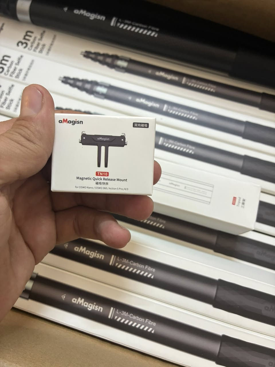 الان   وجبە ادوات جدید  insta360

کل ادوات مارکە  aMagisn  

 عصا سيلفي من  الكربون 3M 

حقیبە باکج insta360

ثلاثي المعدن Tripod

NANO TN10  مغناطيسي ثنائي الاتجاه سريع

الحركة بلوتوت جهاز التحكم عن بعد

ادوات 

دزلی جات خاص او اتصل 
***********
