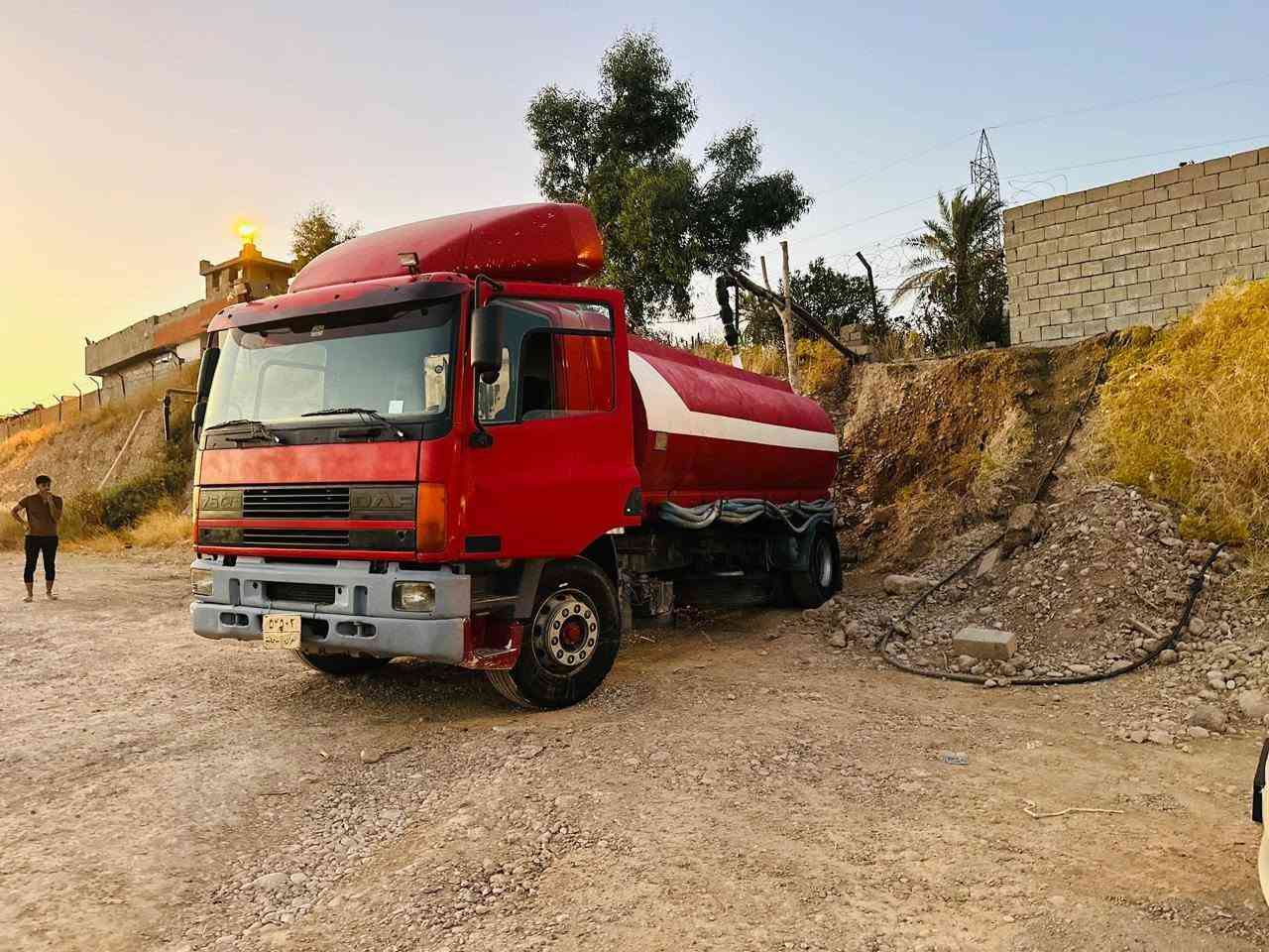 داف DAF|75cf مەکینە 6 پستۆن پەمپ و نوزڵ 10 بورغی تەنکەرەکەی (18000 هەزار ) گێر و مەکینە تازەیە سەنەوی بەشەرتی تەحویل تەنکیەکەی پاکە کەلەکەی سبوخی نیە بەشەرت سەیارەکە زۆر پاکە و جائیزە لە ئیشایە 
2 ماتۆڕی کۆژین پاکی لەسەرە سۆندەکانی 35 مەترە 
سەیارەکە زۆر جائیزە سلف لێدە ئیشی پێ بکە تایەکانی پێش و دوای تازەیە پاتری تازەی لەسەرە 
.................................................................................
داف DAF|75cf محرك 6 سلندر بمب نوزل 10 برغي تنكر حمولة ( 18000 الف ) محرك جديد سنوية وشرط تحويل وتانكي نظيف وقمارة بدون صبغ وبشرط سيارة نظيفة وجاهزة بيها 2 مضخة كوژین وصوندات يعني كاملة سيارة تايرات امامي وخلفي جدید وبطاريات جدید

موديل / 2001

السعر /135$

شوێن چەمچەماڵ
***********
*********** شمشمل, السليمانية
