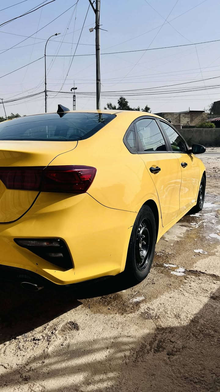 السلام عليكم
فورتي مديل 2021  رقم بغداد بسمي
حادثها بس بنيد مبدل الباقي ليبل واحد
وبيهه حالوب   
داخل لونين 
مكفوله لا لغد ولا 
مكينه 2000 دوش كير CVT  
لا تبخير ولا تنقيص  منظومه غاز 60 لتر 
ماشيه 147  
السعر 138 
مدوشمه ارضيه وتنته
***********
