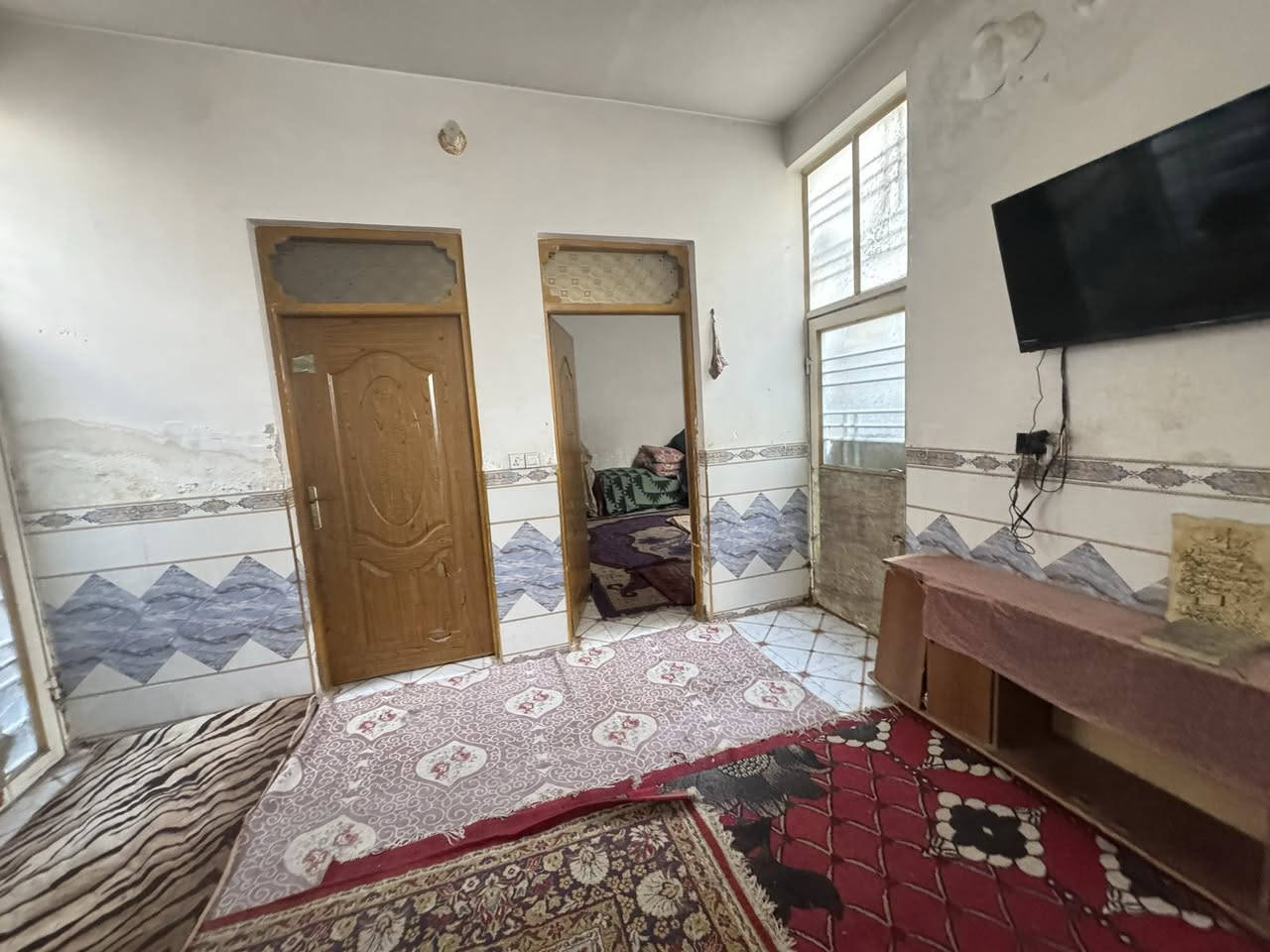 دار رهن130 متر غرفتين 
 مقابل ملحق قريه الغدير 
100 متر عن شارع الصب عامود 317 
استفسار اكثر اتصال على الرقم التالي 

***********
