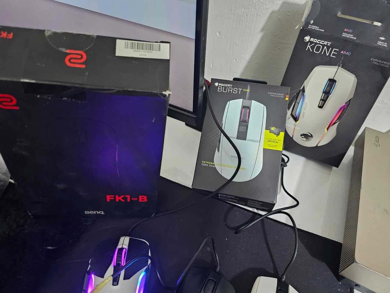 سلام عليكم
40 الف roccat kone aimo
كيبورد ريد دراكون 25 الف 
ZOWIE FK1+-B Mouse for Esport 35 الف
  20 الف Rocca Burst Core
كيبورد هايبر اكس 25 الف 

ملاحضه ماوسات مو باله ماخذهن جدد الوصولات موجودة عدا الكيبورد عنواني بغداد توصيل موجود


**إذا كنت صاحب هذا الإعلان وتريد حذفه لأي سبب، رجاءا أرسل رسالة إلى الدعم الفني**