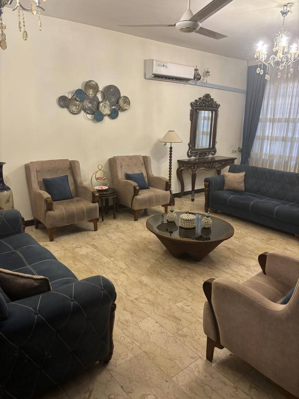 تخم 12مقعد
طبليه وسطيه كبيرة
طبلات 4 قطع
ثريات
ستائر زولية قياس 3 في 4
كونسول ومرايه صاج
تيبلام عمودي
لوحة معدنية 
الغراض جديدة جدا جدا 
الغراض مابيهة زلغ واحد 
السعر 3000000 (3ملايين)
الموقع بغداد الدورة


**إذا كنت صاحب هذا الإعلان وتريد حذفه لأي سبب، رجاءا أرسل رسالة إلى الدعم الفني**
