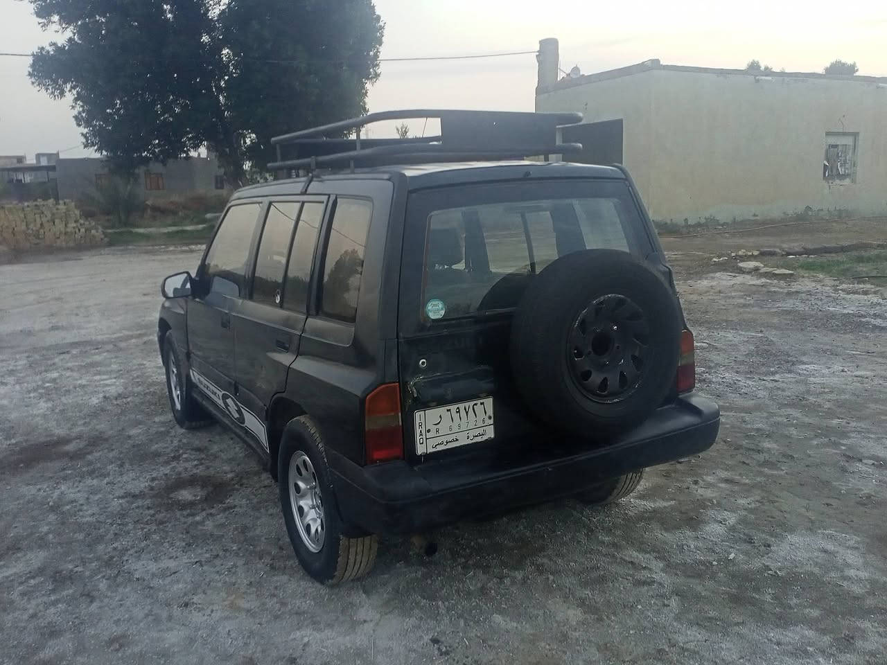 سلام عليكم سياره سازوكي كير ومحرك ونجي نضاف كهربائيات كله شغاله رقم بصره مشروع وطني سنويه لل2027 مكان ناصرية لسعر 35 وبيه مجال رقم ***********/      ***********
