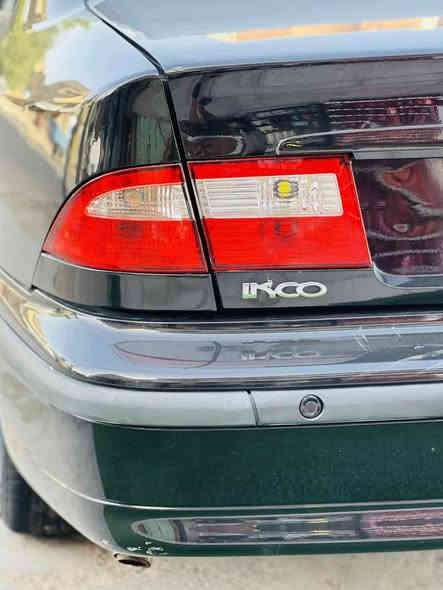 سمند فرنسي لون اسود ملكي مميز رقم بغداد انكليزي جديد و هزة جديدة و مكان بغداد موديل 2017  كفالة عامة عدا مكانين بارد خفيف ماشية 90 الف كيلوا محرك مسكر 1600 فرنسي بلادي انسى النضوح و التنقيص كشنات كهرباء صندوك كهرباء قفل مركزي كهرباء حساسات خلفية كامرا خلفية تبريد ديجيتال قطعتين الفان 8 سرعات يوصل للجامة الخلفية و ايرباك عدد ثنين جام أربعة كهرباء اوتو صعود نزول و نظام ABS مانع انغلاق المكابح السيارة جاهزة مناقصها اي شي السعر المطلوب 65 و بيها مجال ***********
