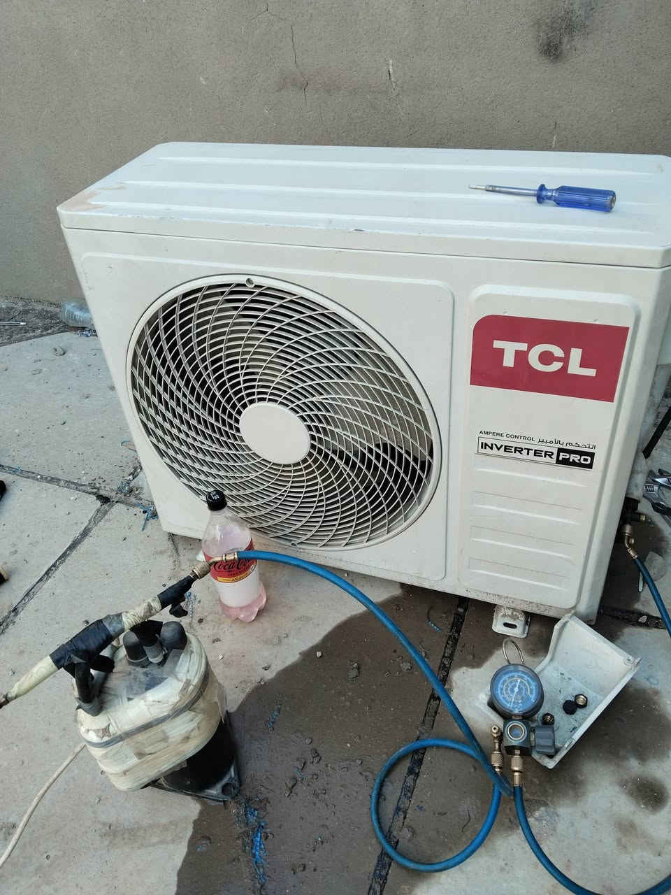 نصب وصيانة السبالت العمودية والجدارية ثلاجات مكيفات مجمدات
فتح نقل شد ادامة معالجة الليك شحن غاز للاتصال 
*********** الشهداء
قرب مدرسة السماحة
