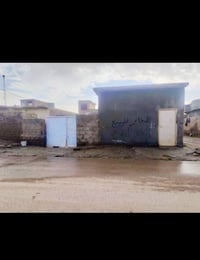 بيت للبيع • بعاجه • أرض ٣٠٠م