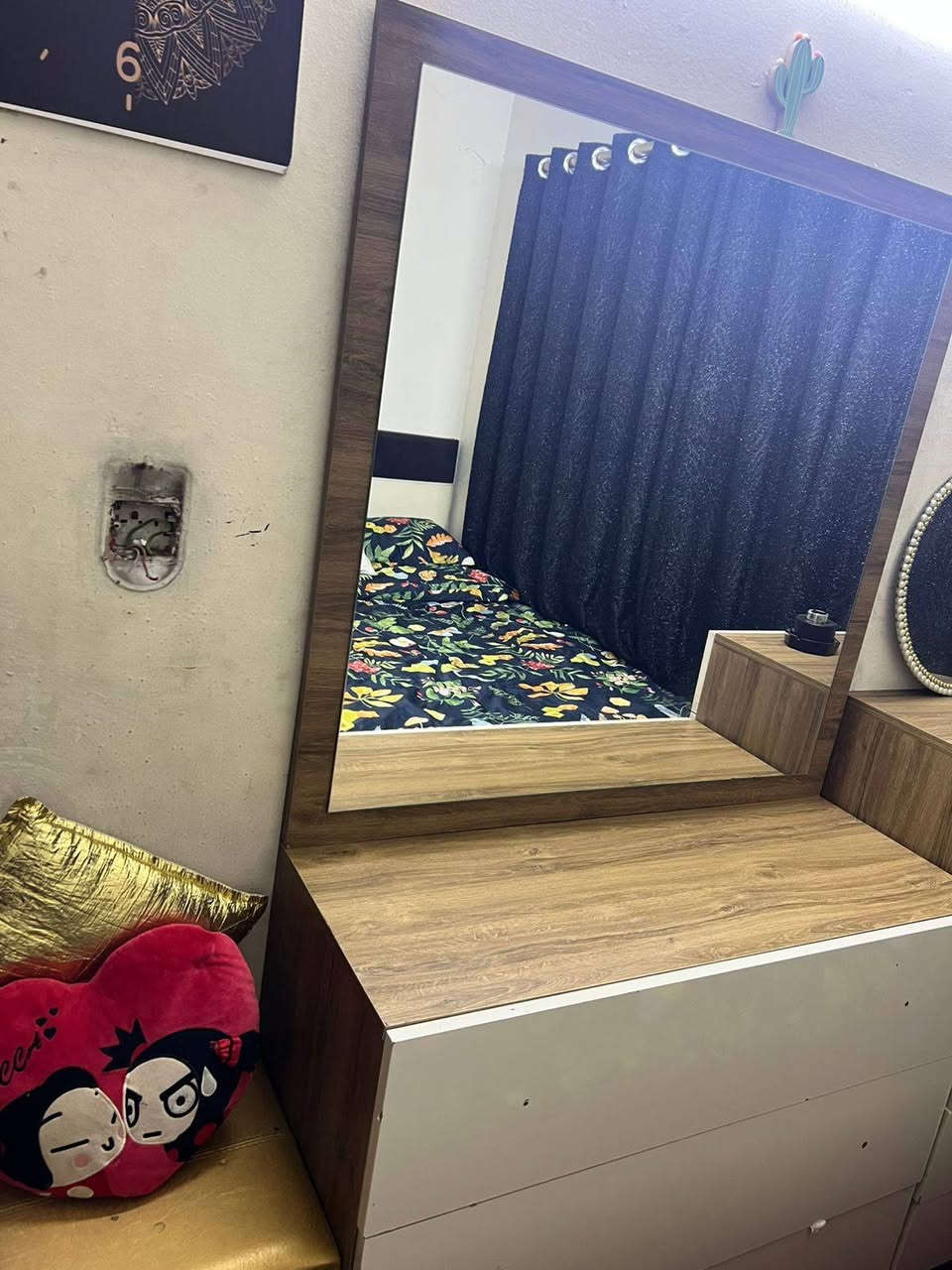 السلام عليكم
غرفه تركي ٧قطع  
نقص فقط يدات ومفصليلها صوميه حديد مكانها السيديه 
٣٠٠


**إذا كنت صاحب هذا الإعلان وتريد حذفه لأي سبب، رجاءا أرسل رسالة إلى الدعم الفني**