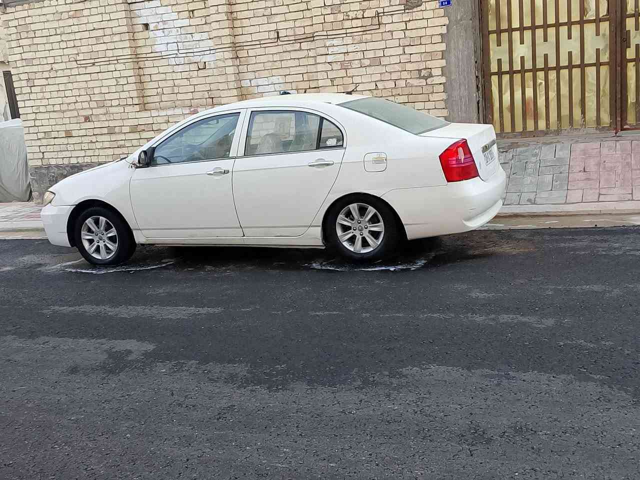 السلام عليكم
ليفان مديل 2011 رقم بسمنه سنويه الغاية 28
مكينه وكير بيكاجو  اوتو ماتيك 
دوشمه جديدة  سياره حلوة وكاعدة 
(بيهة جمالغ جهت سايق صبغ) 
 سعر 48 
*********** مكاني كربلاء
