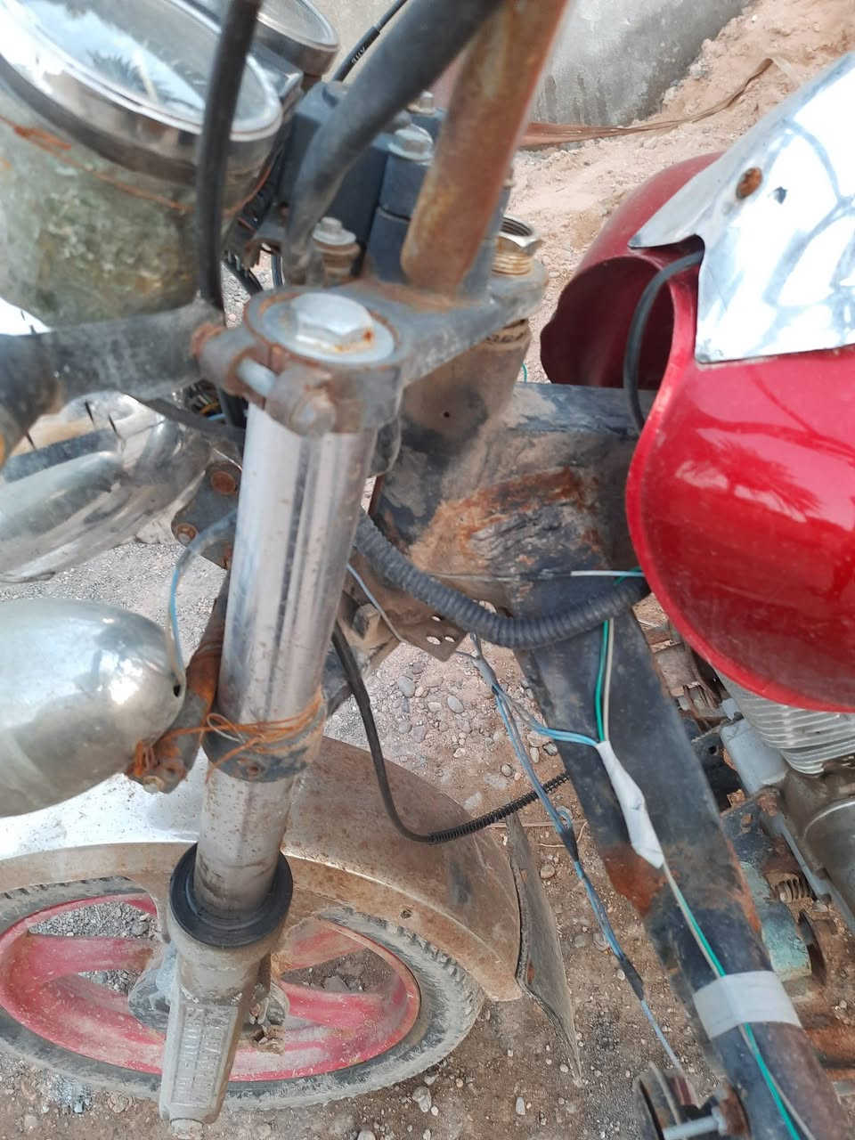 السلام عليكم للبيع ستوته جمره موديل ١٦ جاهزه أوراق استنساخ جاهزه شغاله كله السعر ٧٠٠ وبيه مجال مكاني حله الشراي يتصل ***********
