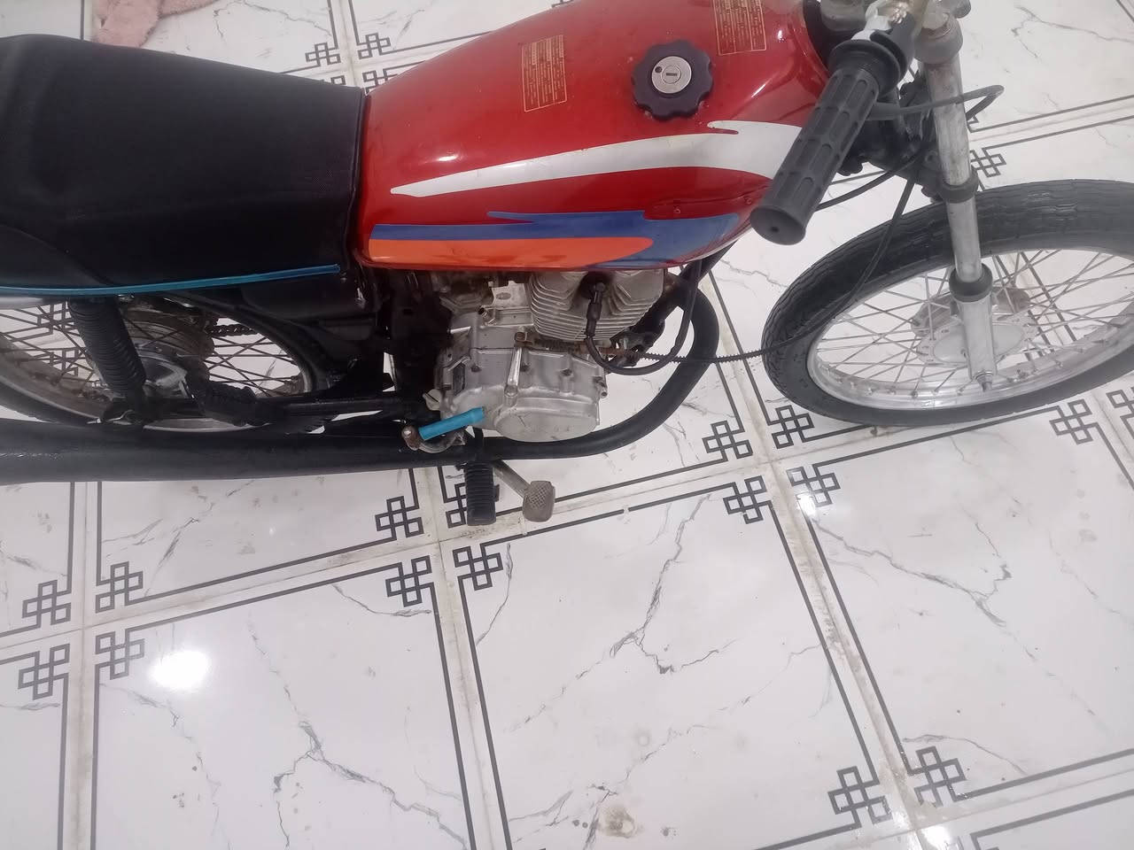 ادوات نامه مكينه مامفتوحه شلعه ومعدل دراجه نشطه 350 قفل *********** مكفوله من البوكه
