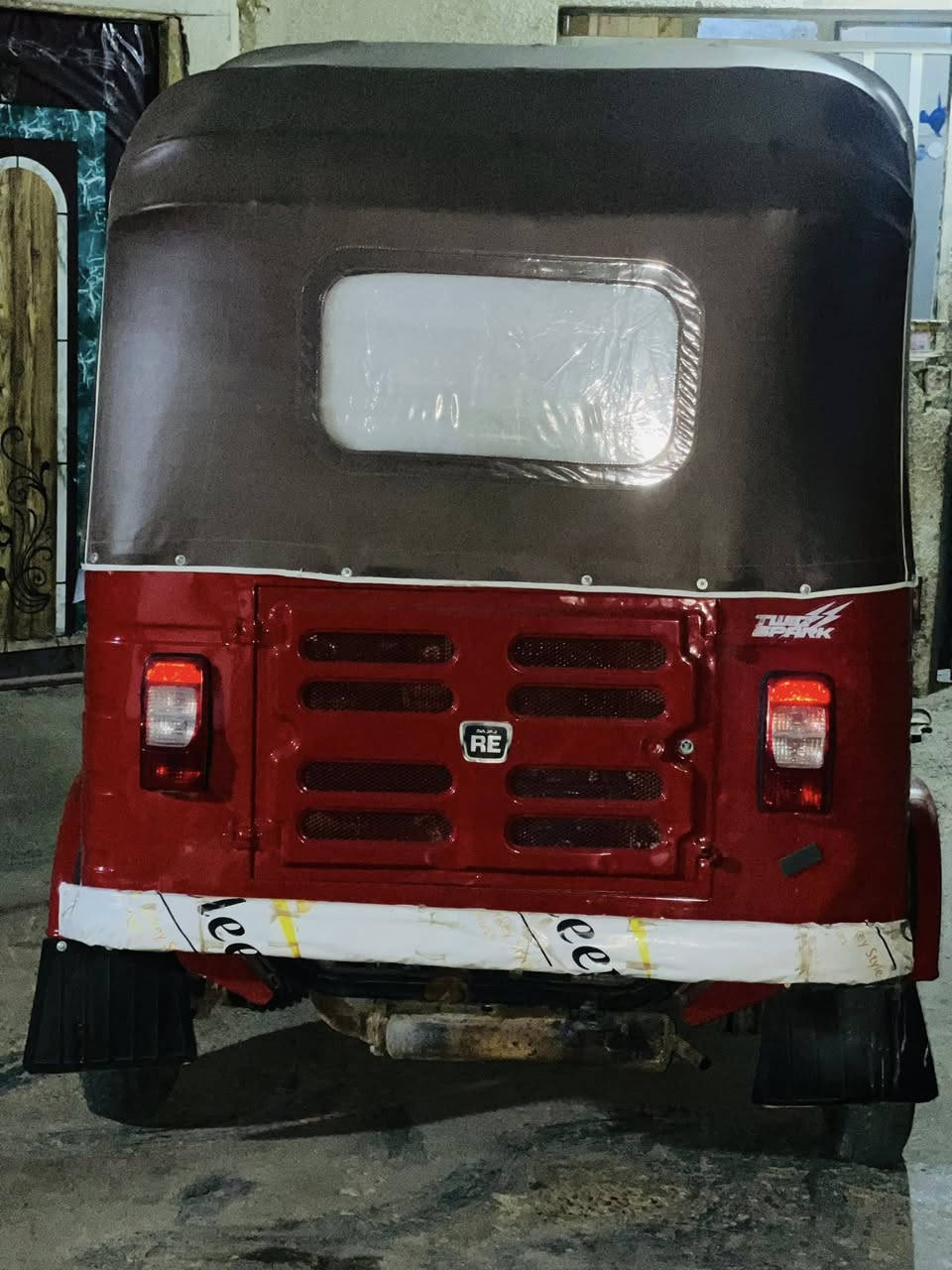 سلام عليكم تكتك لبيع مديل 2018 اوراق لبيع اصولي مكاني حي الجهاد السعر 4200 وبيها الاتصال/***********
