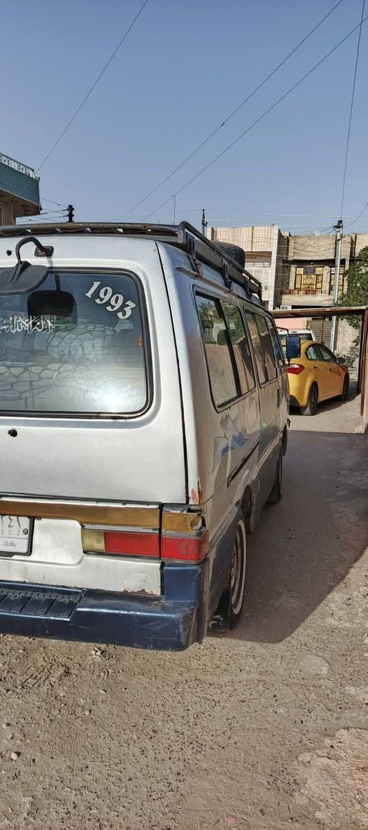 كيا بسته بسمي موديل 93 بغداد كير ومكينه وباتري وتايرات جديده والباقي كدامكم سعره 35 ورقه استفسار اتصل ***********
