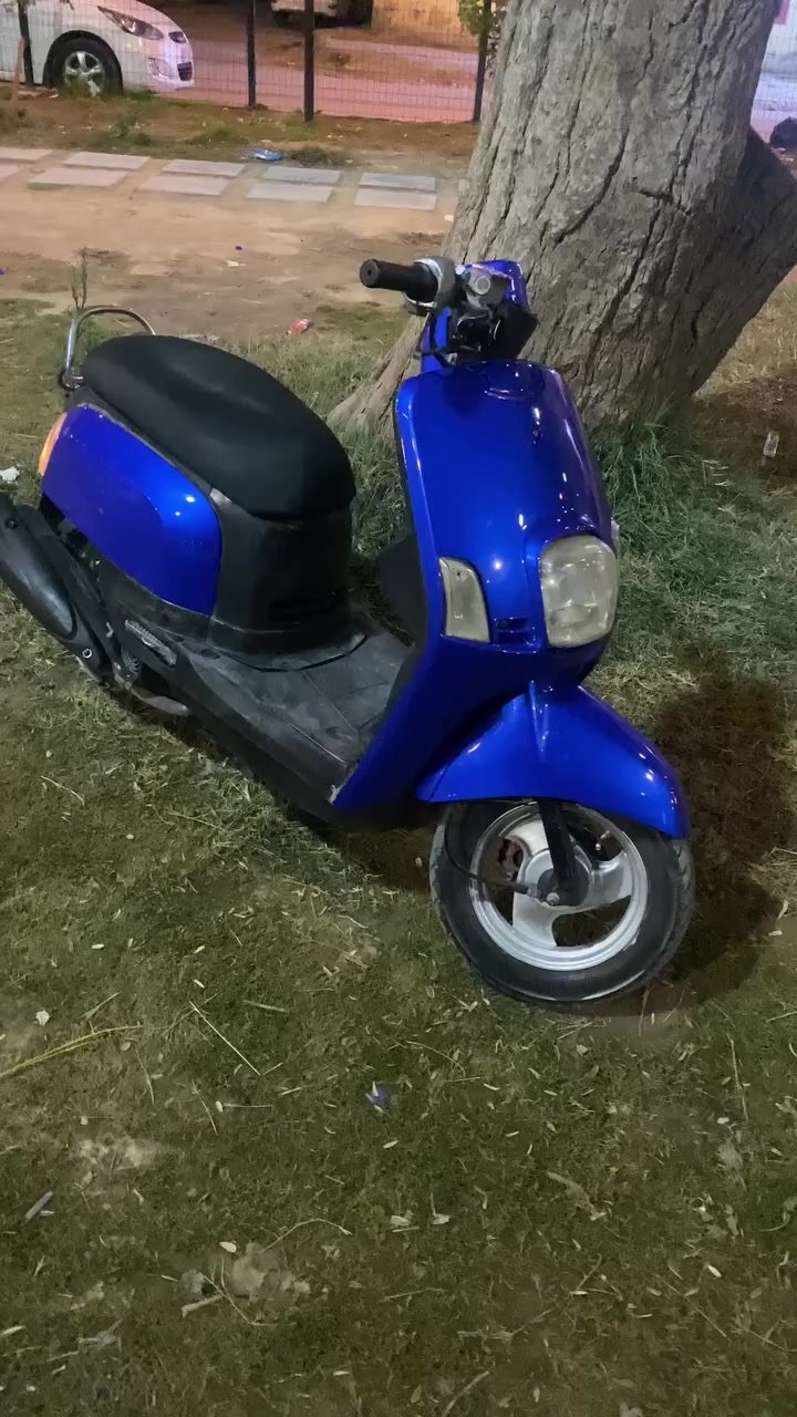 سلام عليكم دراجه بوليس ما مفتوح دراجه بحاله الوكاله سلف هندر كلشي شغال دراجه ما ذب عليها ربع مكان الدراجه ناصريه مركز  السعر 750 وبيه مجال  للستفسار واتساب (***********
