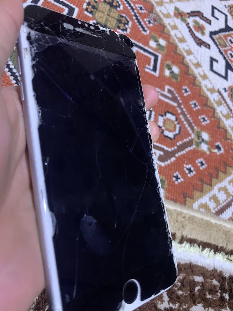 السلام عليكم جميعا ايفونات للبيع ايفون اكس اس كفاله عامه مامفتوح للبيع ذاكره٦٤ بطاريه٧٧ فطر بسيط بالظهر فقط كفاله من الفتح كلشي شغال             + سكس اس بلاص ذاكره ٦٤ بطاريه١٠٠ كلشي شغاله بي بصمه وكلشي يحتاجله شاشه شاشته بيها الوان بس شغاله طبيعي صارلها ٦ اشهر على هل وضع للبيع مكاني بصره القرنه الشراي يتفضل خاص او يتصل ***********
