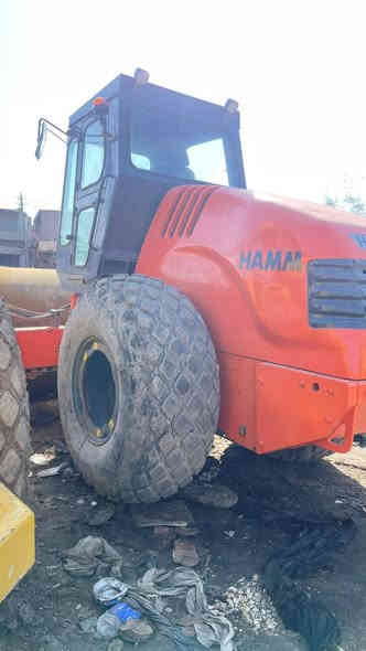 حادله هام2011 للبيع ماكينه جديده ما مشتغله هواي سعر 365 وبي مجال العنوان بغداد كسره وعطش***********
