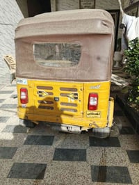 تكتك موديل 2019شهر 6اوراقها سحب سعرها مليونين وسبعميه 07710113738